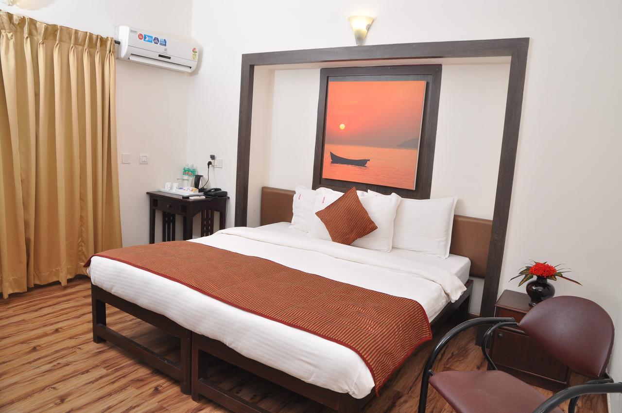 Antara Goa Hotel Marmagao ภายนอก รูปภาพ